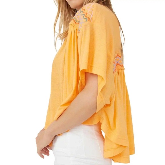 NWT Free People Market Embroidered Boho T-Shirt Short Sleeve V-Neck Over… - Picture 3 of 14